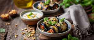 Auberginenr&ouml;llchen mit Knoblauch-Kr&auml;uterdip