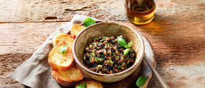 Auberginentatar mit R&ouml;stbrot