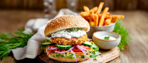 Vegiburger mit Kr&auml;uterschmand