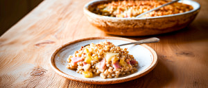 Perlgraupen-Lauchgratin mit gekochtem Schinken