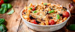 Auberginenpasta mit Ziegenk&auml;se und Kr&auml;uterkruste