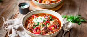 Herzhafte Soljanka mit Hackfleischb&auml;llchen